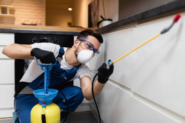 Best Commercial Pest Control Services  in Newberry, MI